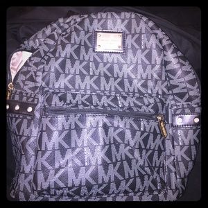 Little wear and tear on straps. Willing to TRADE.